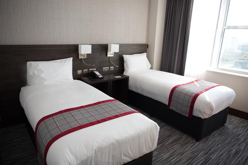 Ramada East Kilbride Hotel Exterior photo